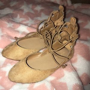 Size 6. Toddler shoes. Old navy brand. Never worn